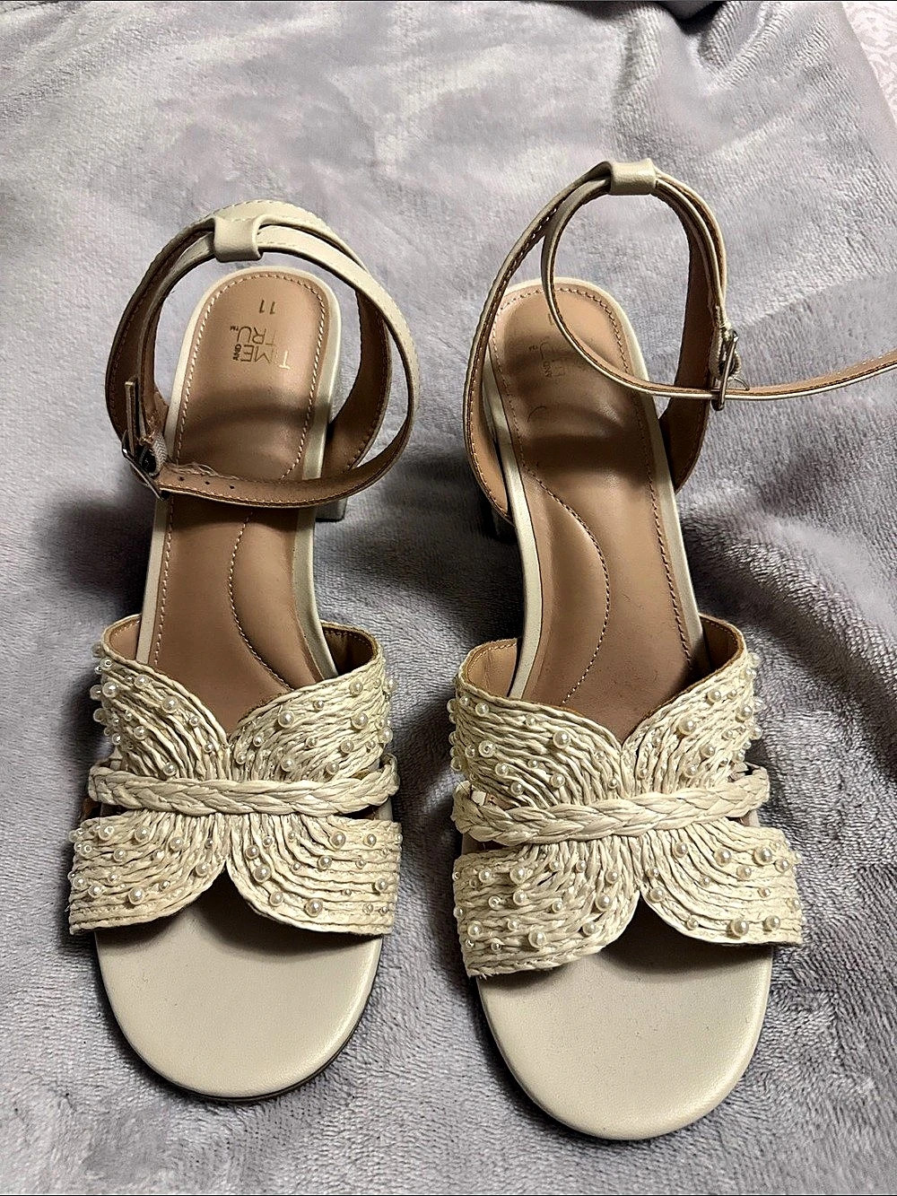 Nine West Embellished Block Heel Sandals in Cream Like New
